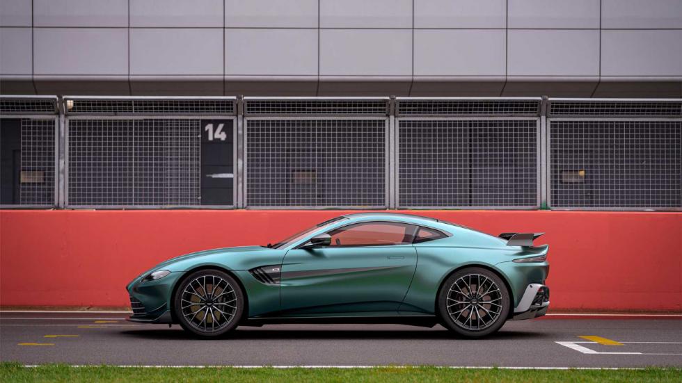 Aston Martin: Το Safety Car της F1 διαθέσιμο για το κοινό